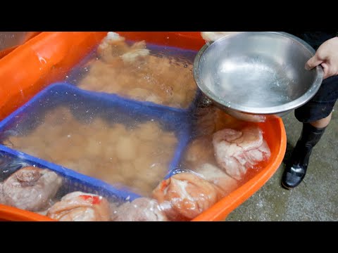 Видео: Невероятная работа, приготовление блюд из свиной ножки, рульки, ножек - тайваньская еда