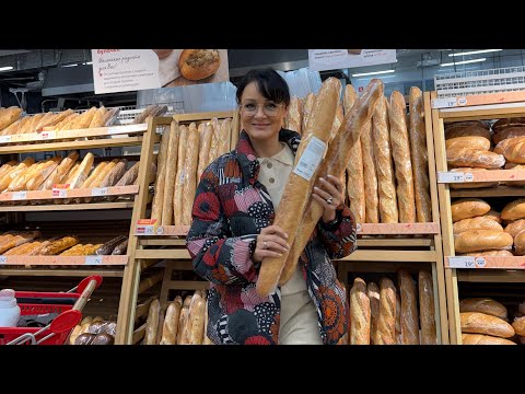 Видео: «Ашан» выручает. Новогодние игрушки. Блестящие пуховики  в «Снежной королеве».ТЦ «Твой дом». 