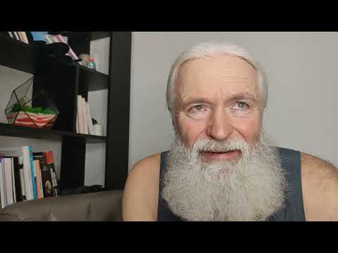 Видео: мухомор преследует меня.