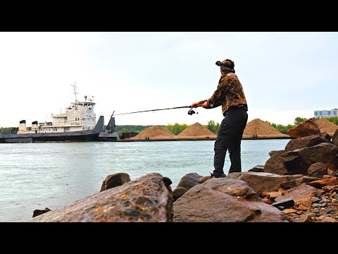 Видео: Рыбалка на Новом Затоне в Новосибирске.