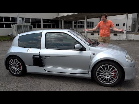 Видео: Renault Clio V6 - это удивительный средне-моторный хот хэтчбек