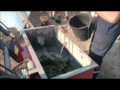 Видео: Бетоносмесительный ковш для мини погрузчика