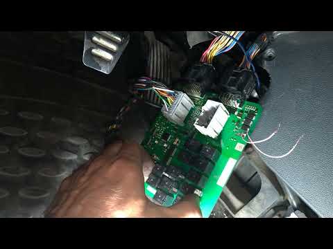 Видео: Приора не работают правые стеклоподъемники, причина найдена.