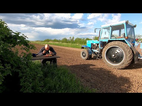 Видео: Попал на семечки, сломал сварку, заработал на ужин, поменял трактор, починил Марсоход. Хороший день