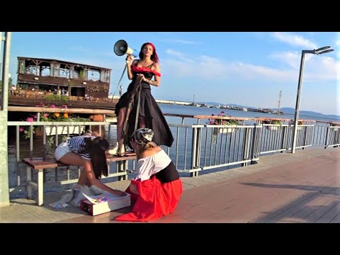 Видео: Walking in Pomorie - Summer Walk Bulgaria - Поморие Болгария Bulgarien