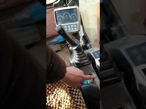 Видео: DOOSAN -DX 300, 340 . Досан - Нет связи с компьютером! Не работает стартер .