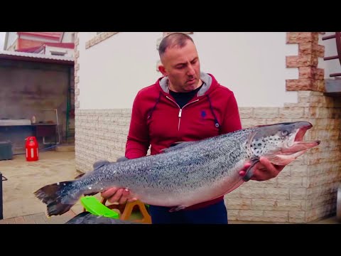 Видео: РЫБА СЁМГА в КОПТИЛКЕ, РЫБА ГОРЯЧЕГО КОПЧЕНИЯ. ENG SUB
