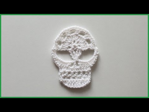 Видео: Вязаный ЧЕРЕП крючком мастер-класс. Вязание крючком / Crochet Skull