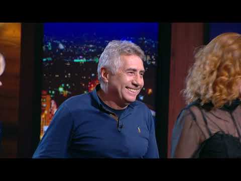 Видео: Шоуто на Николаос Цитиридис: Валентин Танев учи Николаос на хайдушки стриптийз