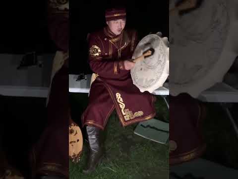 Видео: Altai Kai - Alash Topchin with shaman drum "tüñür" | Алтай кай - Алаш Топчин #music