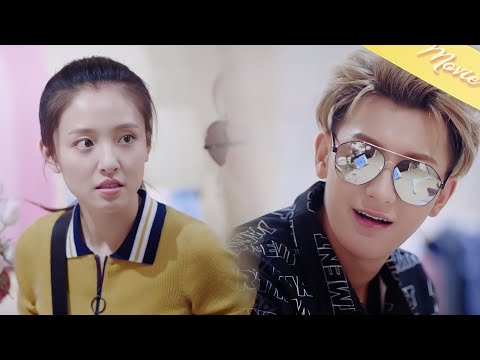 Видео: Смеялись над Золушкой💔, но звезда взял её за руку—теперь она самая дорогая✨