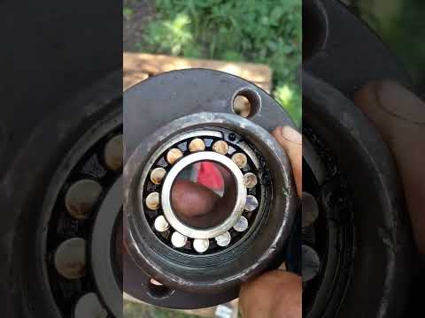 Видео: Ремонт роторной косілки крн-1.35 .Обгона муфта саморобна.