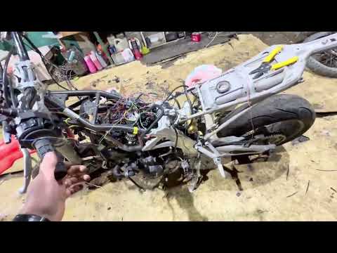 Видео: Aprilia SXV 550 свап мотора Yamaha MT-09