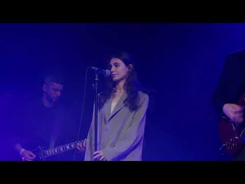 Видео: Beautiful Boys (ft. ulyananie) LIVE 4K - Я утонул в небе /В твоей машине - 2024.10.04 - URBAN Moscow