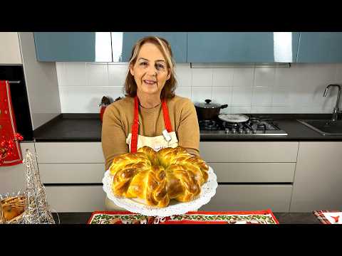 Видео: Создайте волшебство Рождества с пикантной короной для бриоши! 🎅