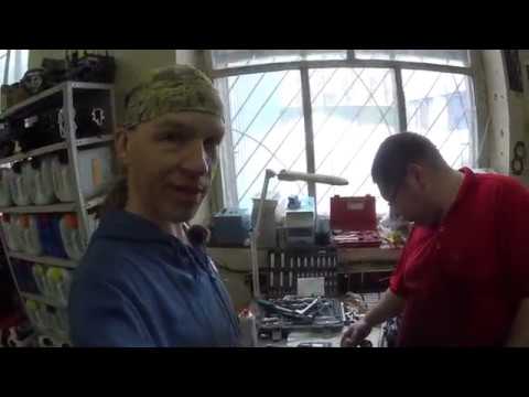 Видео: Грохот в лодочном моторе Ямаха 2 (Yamaha 2 DMHS)