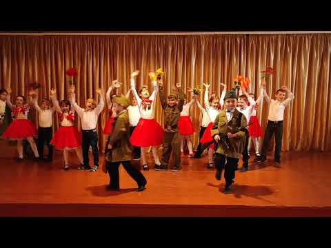 Видео: Идёт солдат по городу