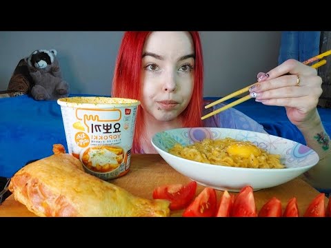 Видео: Рамен,токпокки ,окорочок мукбанг/mukbang asmr