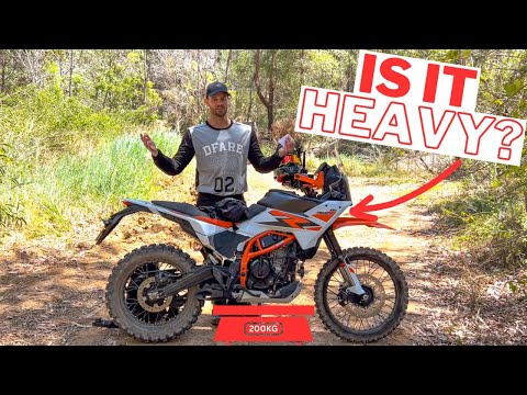 Видео: Является ли KTM 390 Adventure R ОБЛЕГЧЕННЫМ вариантом?