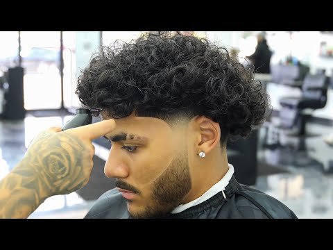 Видео: Мне было трудно подстричь кудрявые волосы. Вот как я это исправила.