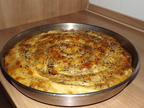 Видео: Слоёный пирог с фаршем (Бёрек по турецки)