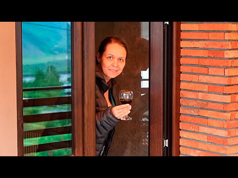 Видео: Обзор номера в Грузии. Степанцминда навсегда в моём сердце! Kazbegi, Georgia საქართველო, მიყვარხარ!
