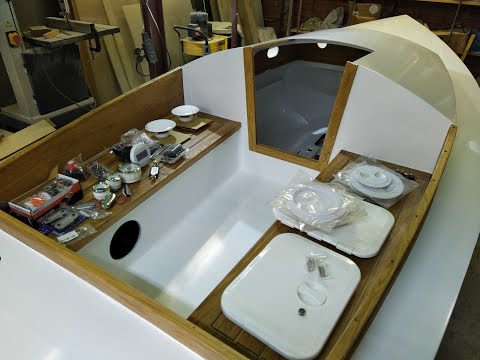 Видео: Электричество в маленьком шверботе