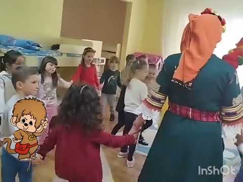 Видео: Баба Марта в ДГ 61 "Шарено петле"