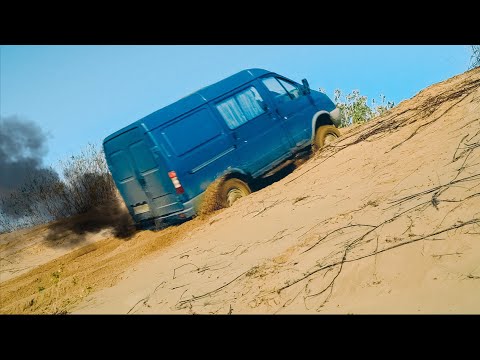 Видео: НИКТО НЕ ПОВЕРИТ в ТАКОЕ!  СОБОЛЬ 4х4 против TOYOTA PRADO на бездорожье!