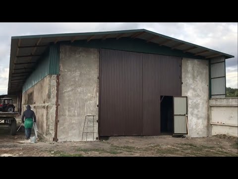 Видео: Будівництво. Спочатку хотіли подовжити навіс, але збудували Ангар 21х9.