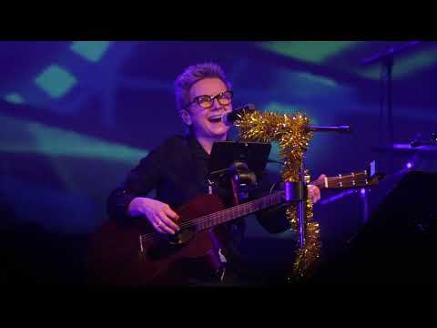 Видео: Сурганова и Оркестр - За тобой. 05.01.22 ДК Родина. Химки.