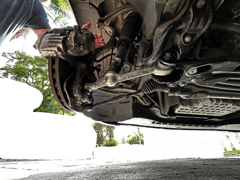 Видео: Замена переднего нижнего рычага на Mercedes S550 2013 года