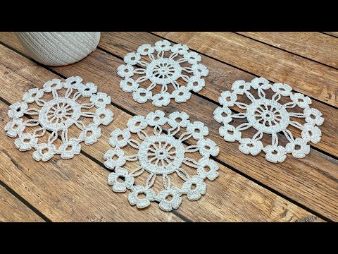 Видео: Вязание крючком ПРОСТОЙ цветочный МОТИВ мастер-класс  Crochet Flower Round Lace Motif