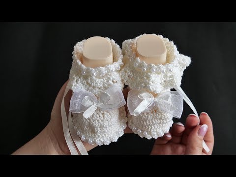 Видео: Крестильные пинетки крючком | Baptismal booties crochet