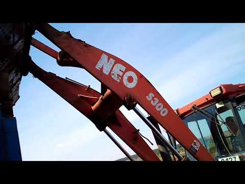 Видео: NEO S300 отгрузка навоза в КамАЗ, зверёк в деле !!!