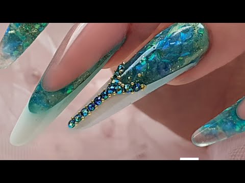 Видео: готовимся к зиме. химний дизайн ногтей. Очень сложный аквариумный дизайн ногтей