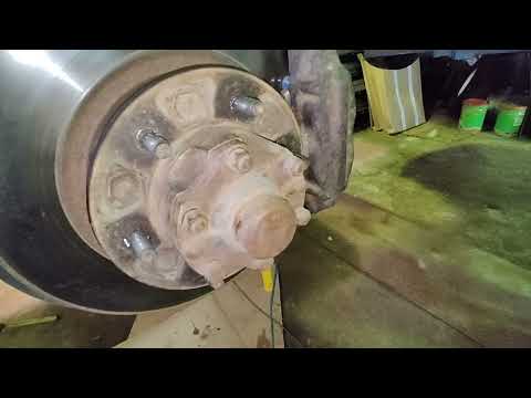 Видео: Передний мост Toyota Land Cruiser 80, 105: диагностика, источник люфта, внешний осмотр.
