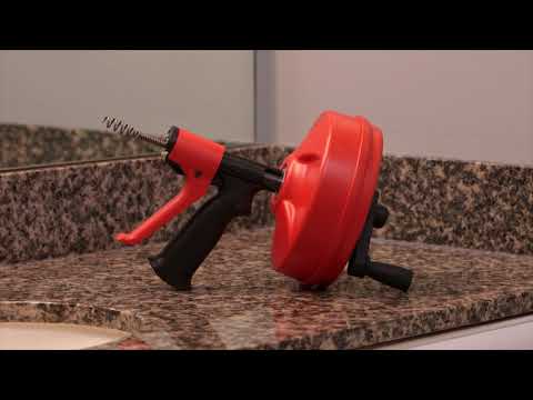 Видео: Как использовать прочистную машину для канализации RIDGID® POWER SPIN+