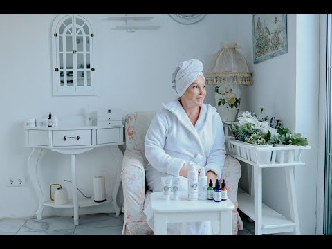 Видео: Как сохранить лицо в менопаузе?