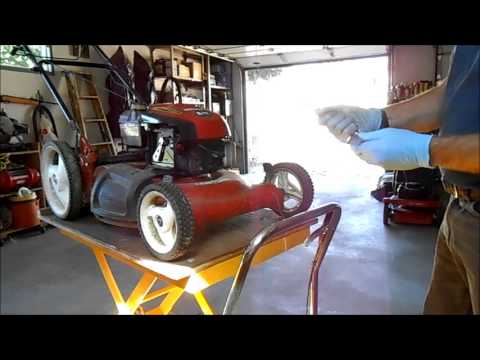 Видео: Газонокосилка, которая заводится, а потом глохнет