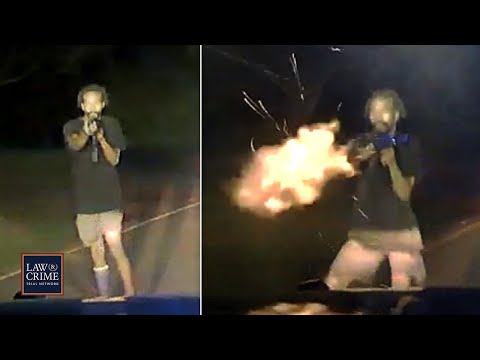 Видео: Мужчина из Джорджии стреляет в полицейских из АК-47 после смертельной погони на высокой скорости