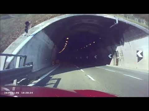 Видео: А26,, Е25., А7,, Е62., А50,, Е35.. Стан дороги: м.Генуя, м.Роццано.