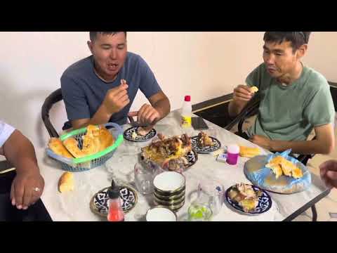 Видео: Бухара. Степторг. Тандыр гушт. Ешкінің еті.