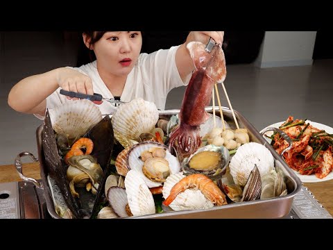 Видео: Ассорти из ракушек в горячем горшочке и лапши Кальгукусу со свежей капустой Кимчи Мукбанг🦑🐚
