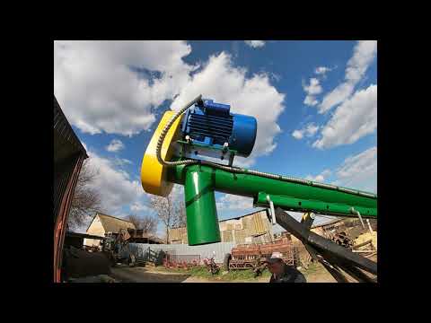 Видео: Шнековый погрузчик зерна от компании Деллиф с доставкой фермеру в хозяйство и вводом в эксплуатацию.