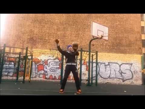 Видео: Kettlebell juggling.Силовое жонглирование гирей. Леонид Синцов. г. Санкт-Петербург