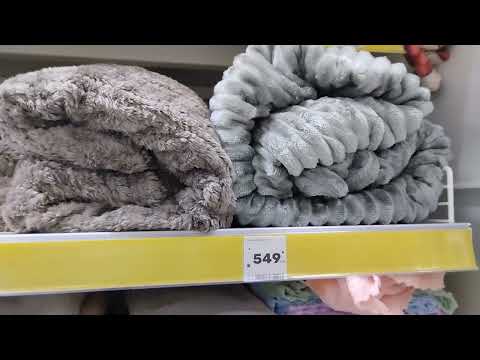 Видео: Аврора, завезли тепленькі пледи, рушники. Знижка 20% на чоловічу білизну. Спортінвентар#аврора#літин