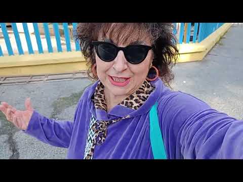 Видео: Маркет одежды ,,Овьез"(OVS) давно не посещали!/Дубленка размер маленький/#italia#жизньвиталии