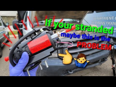 Видео: НЕТ ЗАПУСКА - 7.3 Powerstroke DIESEL Рама ПОДЪЕМНОГО насоса Замена ЛЕГКАЯ