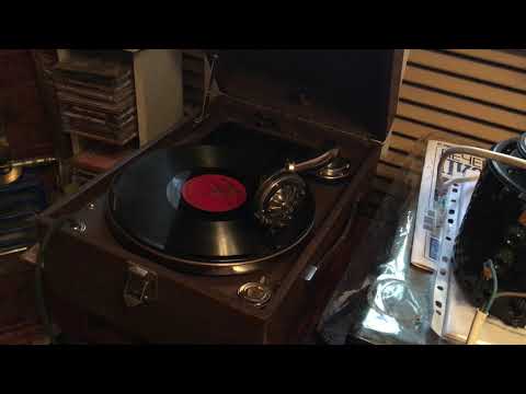 Видео: Патефон "Электроприбор"